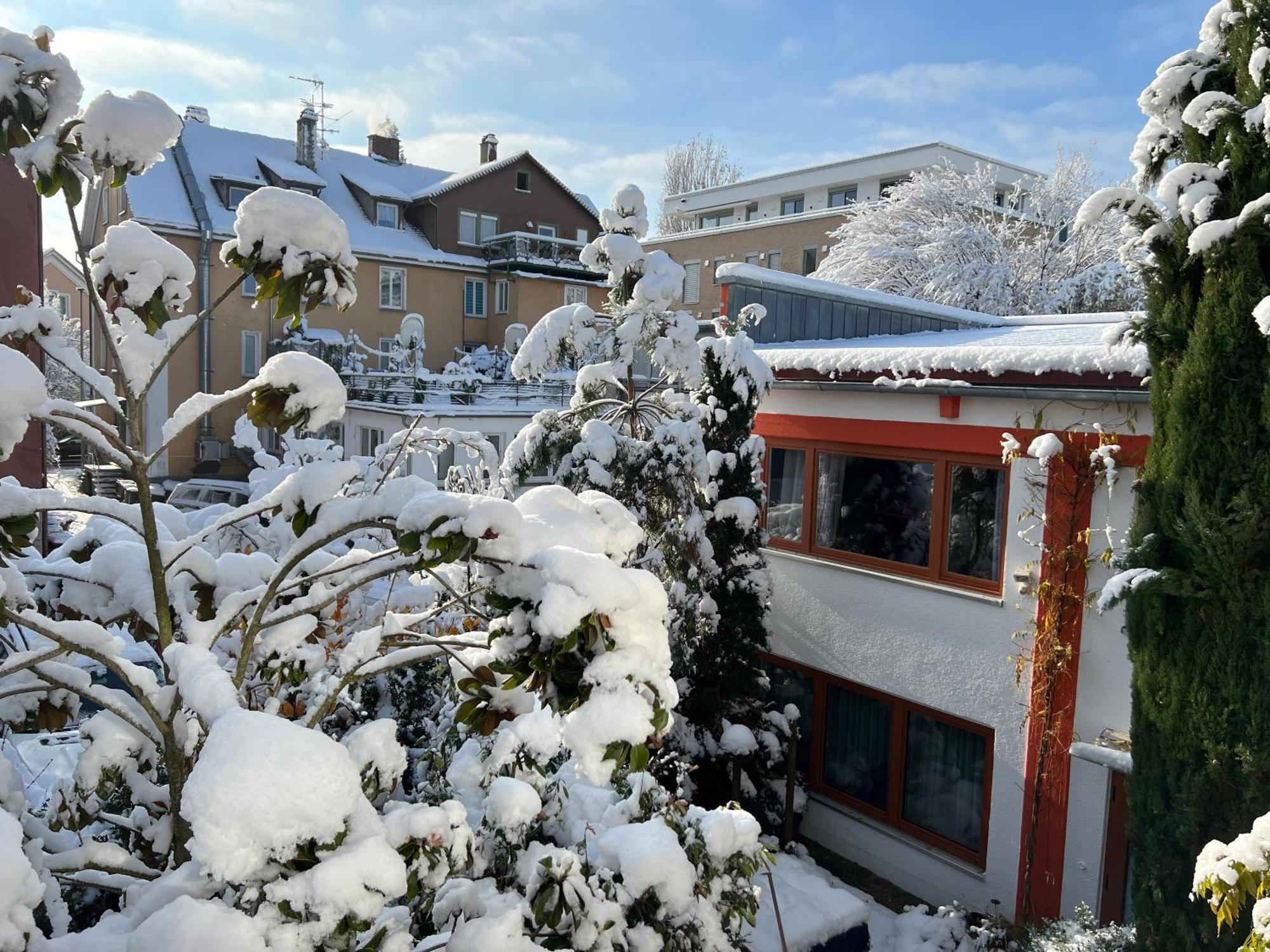 Haus Pia Executive Suites Friedrichshafen Luaran gambar